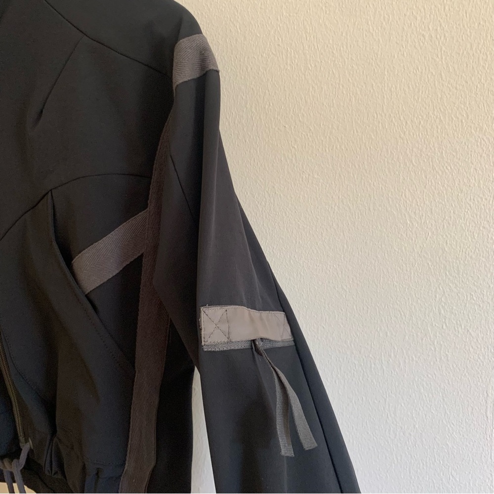 Gymshark Box Utility Track Jacket - Picture 4 of 10